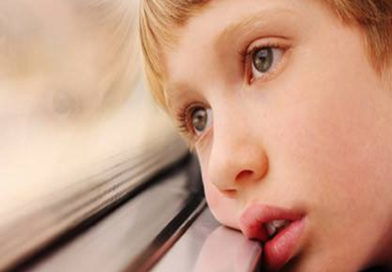 Cercetătorii au reușit să programeze o reţea neuronală artificială care prezintă un comportament autistic