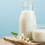 Cum este influențată glicemia de consumul de lapte la micul dejun?