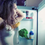 Legătura dintre mâncatul la ore târzii și bolile de inimă