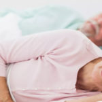 Problemele de somn pot fi un indicator al bolii Alzheimer