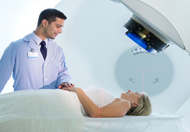 Terapia cu protoni, mai eficientă decât chimioterapia la pacienții care suferă de cancer